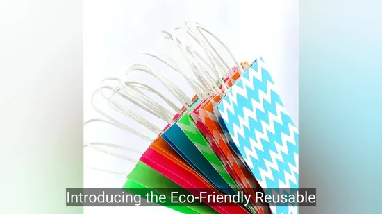 Печать на персонализированных бумажных пакетах. Обычная простая сумка для покупок.